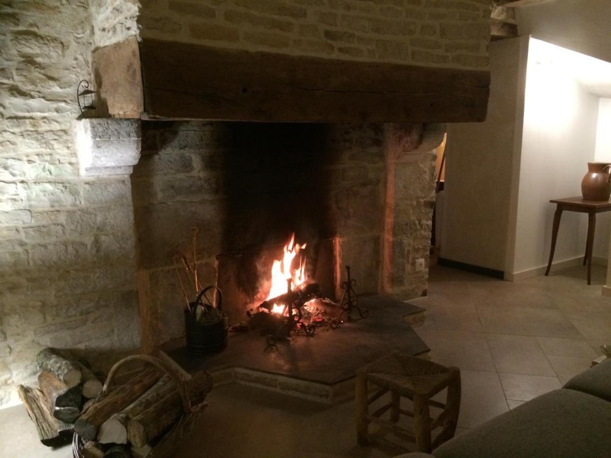 Relais De La Fontaine - Maison De Charme Cunfin エクステリア 写真