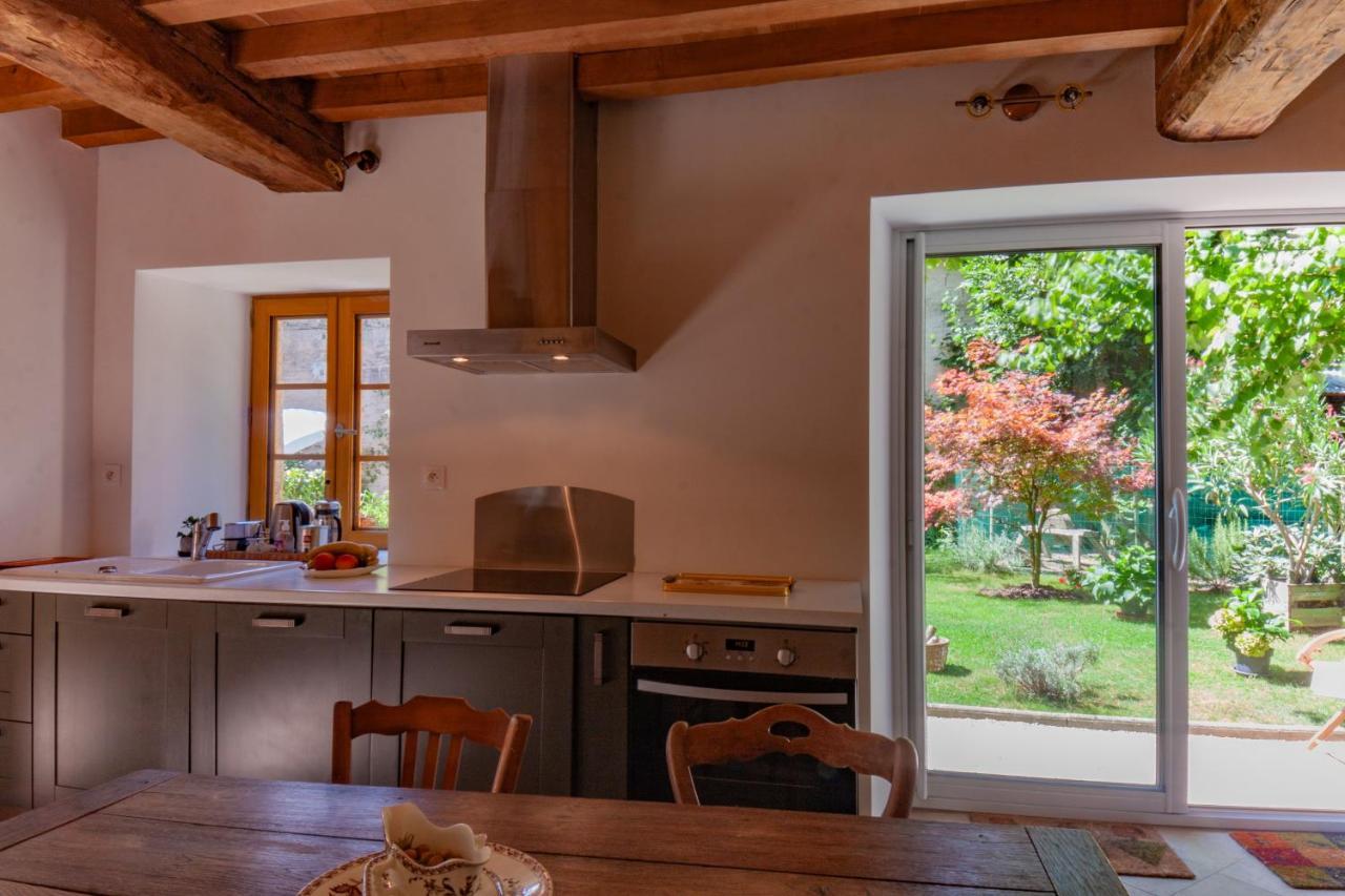 Relais De La Fontaine - Maison De Charme Cunfin エクステリア 写真